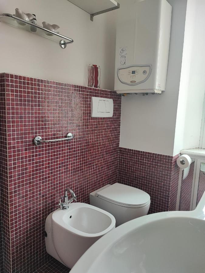דירות Domus Roma Centro מראה חיצוני תמונה